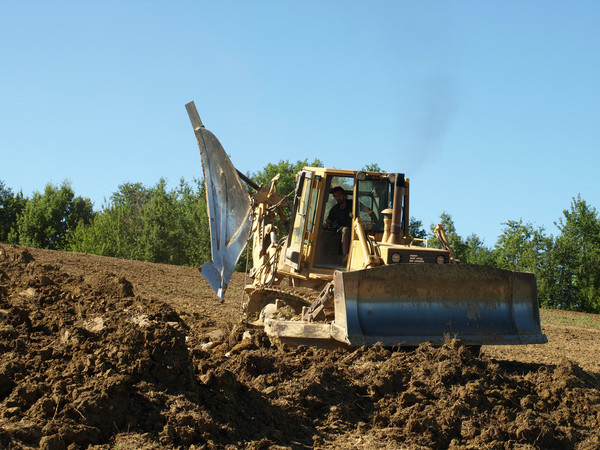 Il bulldozer al lavoro in agricoltura Big_dozer%205-6%202015